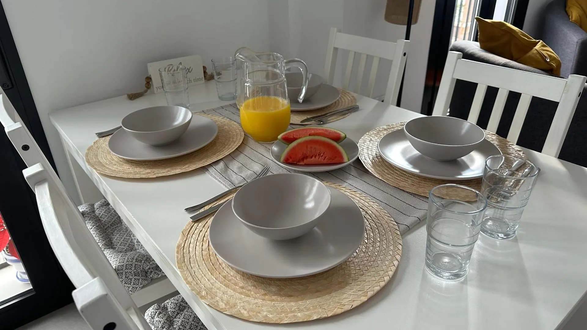 Modern 2 Bed Apartment, Private Roof Terrace With Jacuzzi - Competa Centre - Casa De La Plaza 0*,  西班牙